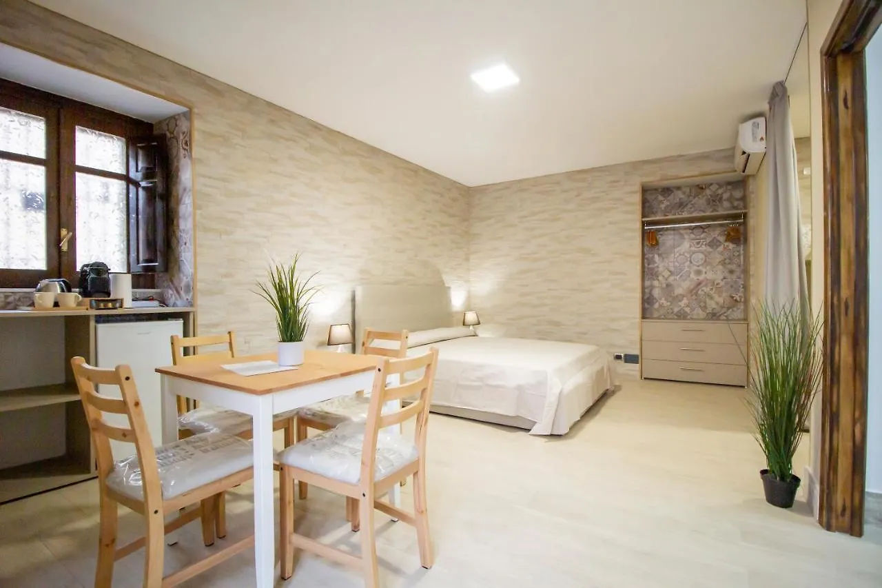 Iris Opera Ortigia Apartment Syracuse Italy